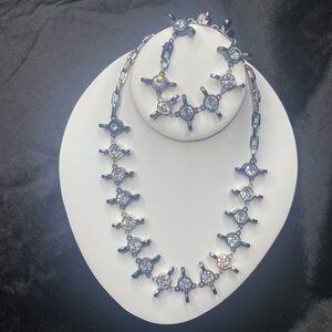 Mark jacobs vintage necklace and bracelet set excellent condition